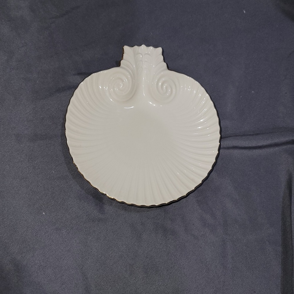 Lenox China Seashell Dish Trinket Dish 7 with Ivory Gold Trim Made in USA
